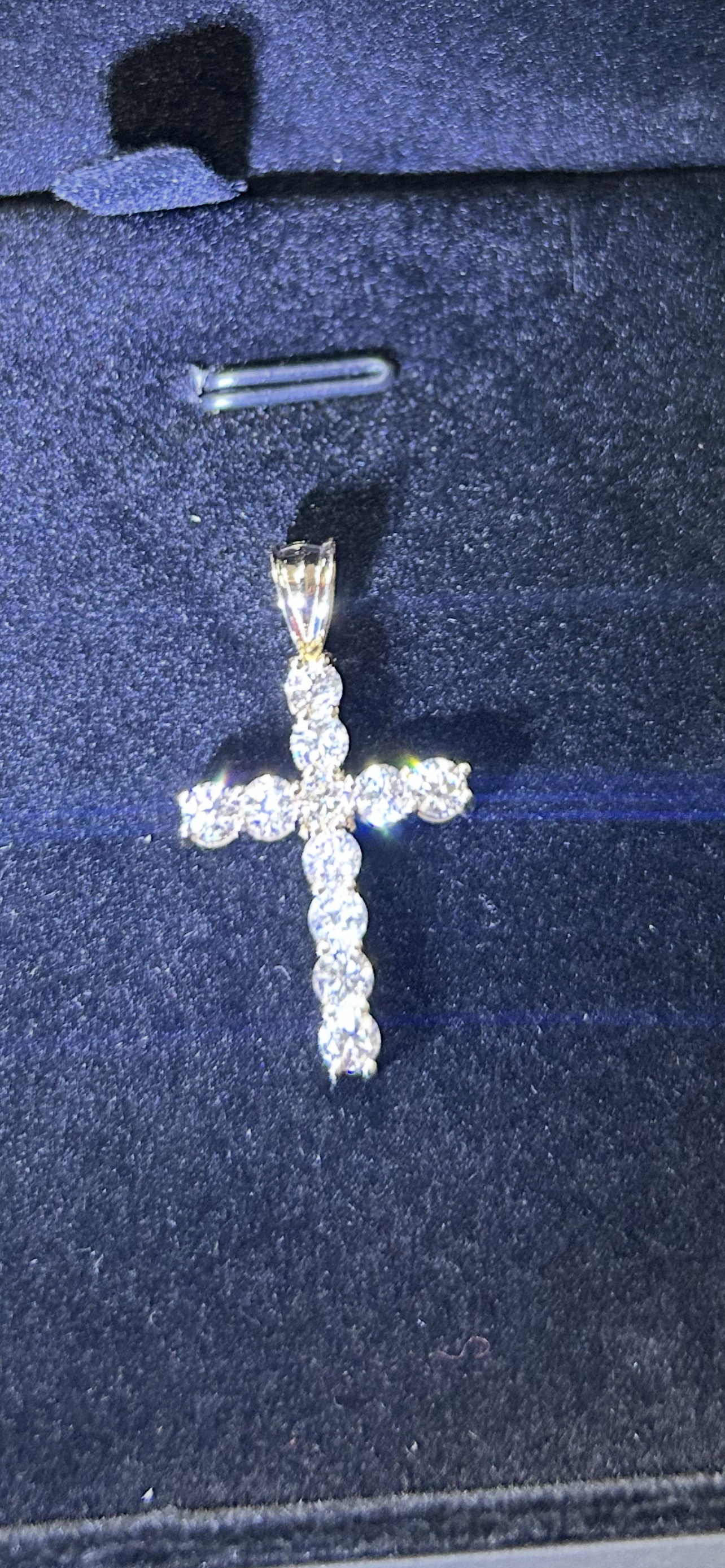 1.1 Carat Cross Pendant